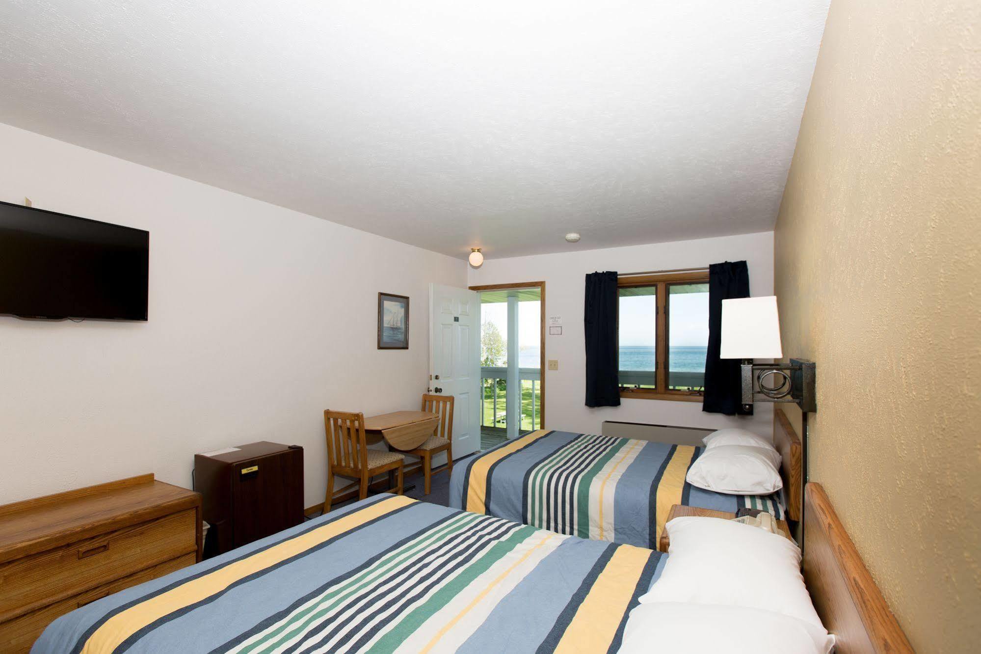 Square Rigger Lodge Jacksonport Bagian luar foto